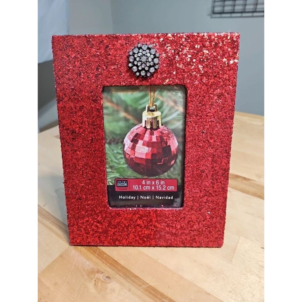 Red Glitter Picture Frame 4x6 Rhinestone Brooch Holiday NWT